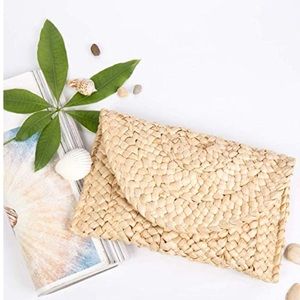 Straw clutch Handbag